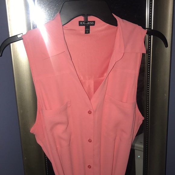 Express sleeveless, belted dress in coral👗 - Picture 5 of 10